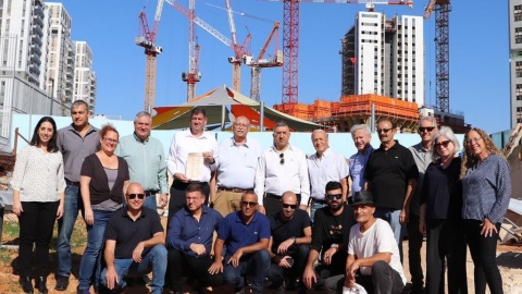 אולם ספורט חדש 1.jpg