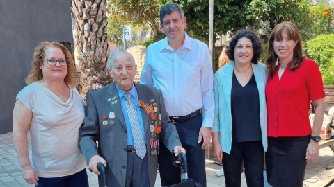 ווטרנים בגבעת שמואל 1.jpg