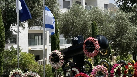 טקס מרגש לזכרכם של 69  לוחמי דקר בגבעת שמואל 5.jpg