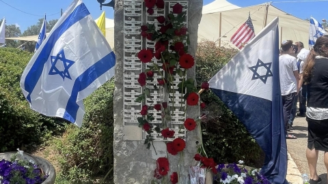 טקס מרגש לזכרכם של 69  לוחמי דקר בגבעת שמואל 3.jpg