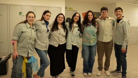 צוות מוביל כנפיים של קרמבו.jpg