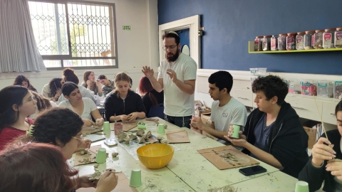 סדנת כלניות מחמר