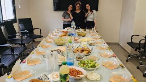 ארוחת בוקר חגיגית לעובדי תברואה ולסיירים (10).jpg