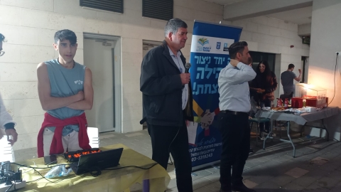 ראש העיר והדובר.jpg