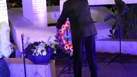 ערב יום הזיכרון בגבעת שמואל 3.jpg
