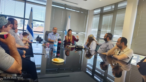 גבעת שמואל ממשיכה לעורר עניין גם מעבר לים 2.jpg
