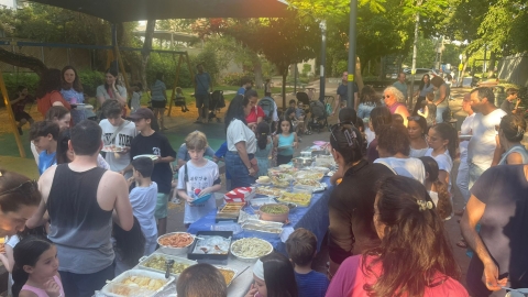 שבועות קהילתי ברמת אילן 3.jpg