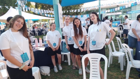 תלמידות האולפנה פיתחו מוצרים שמסייעים לפצועי צה”ל 2.jpg
