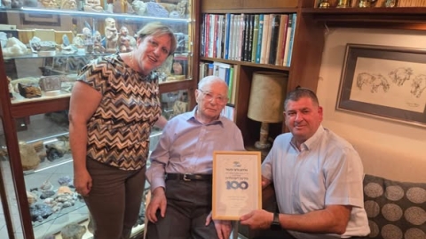 גבעת שמואל חוגגת 100 לתושב העיר מיכאל גולדמן-גלעד 2.jpg