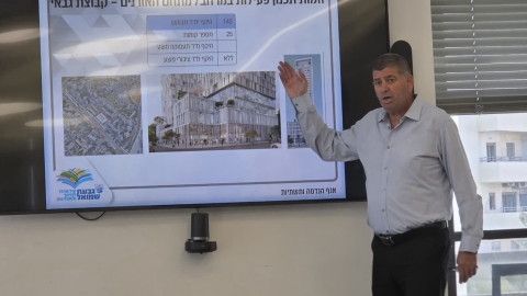 ביקור נציגי הוועדה המחוזית לתכנון ולבנייה 1 3.jpg